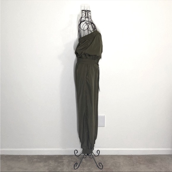 NWOT FASHION NOVA Green Aviator  Strapless Silky Cargo Jumper Romper Jumpsuit M - Picture 5 of 16